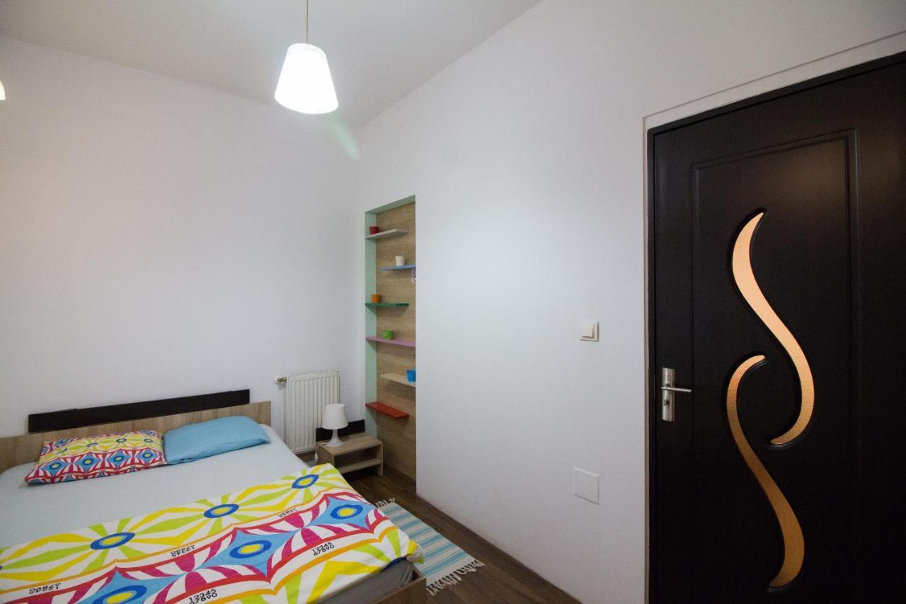 Intim Studio Flat Arad Extérieur photo
