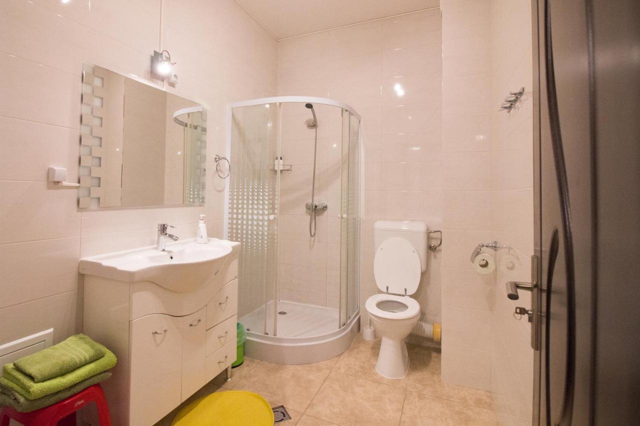 Intim Studio Flat Arad Extérieur photo
